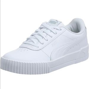 PUMA Women's Carina Sneaker shoes size 7.5